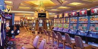 Studio Live Baccarat mahjong2 dengan dealer profesional dan multi-kamera